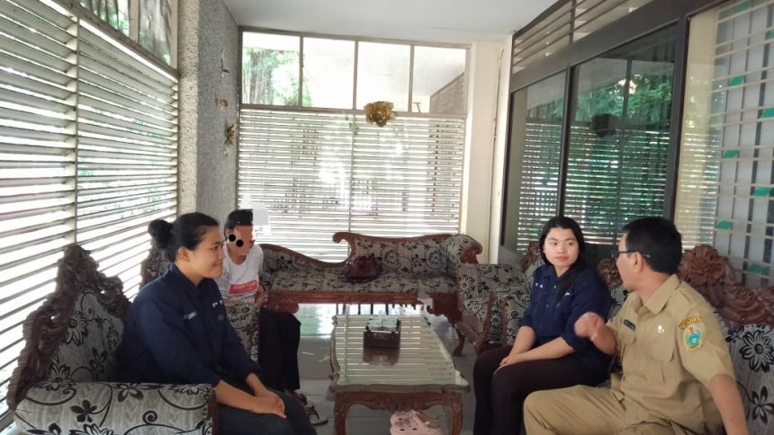 PENDAMPINGAN KORBAN ANAK DI BAWAH UMUR UNTUK MELAKUKAN PEMERIKSAAN VISUM PSIKIATRI/ PSIKIS KE PSIKOLOG BEKERJASAMA DENGAN UPTD PPA PROVINSI SUMATERA UTARA PENDAMPINGAN KORBAN ANAK DI BAWAH UMUR UNTUK MELAKUKAN PEMERIKSAAN VISUM PSIKIATRI/ PSIKIS KE PSIKOLOG BEKERJASAMA DENGAN UPTD PPA PROVINSI SUMATERA UTARA